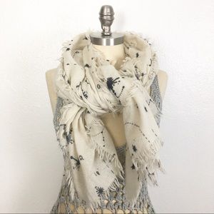 Star Chart Woven Fringe Scarf